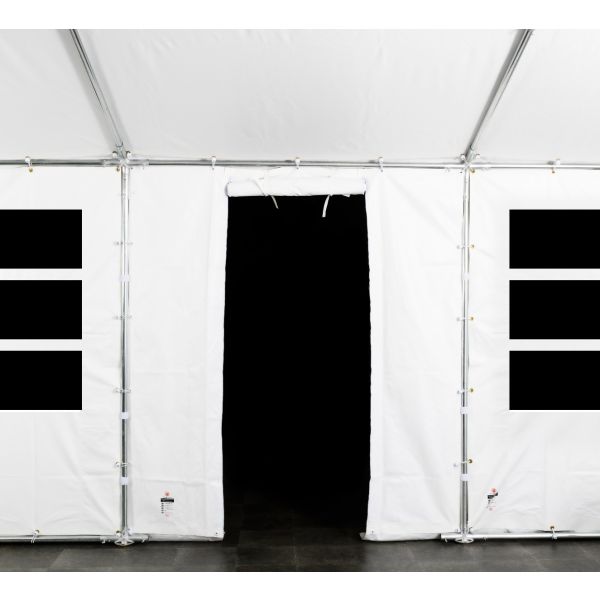 zijwand 2.20x2.00 meter wit met ingang open en opgerold.